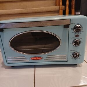 Retro Series Light Blue Countertop Toaster Oven